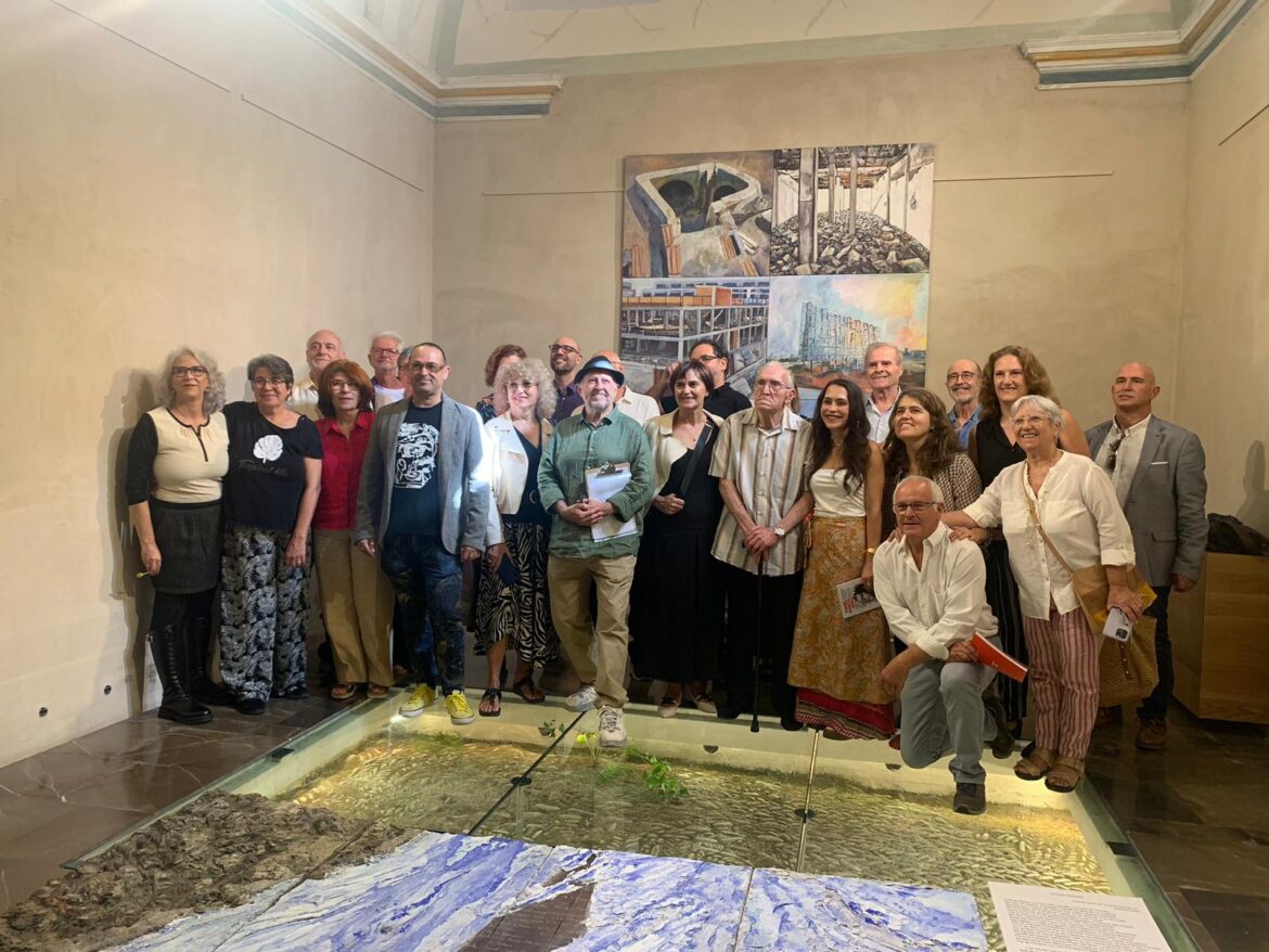 ArteEnred rinde homenaje al poeta Manel García Grau en el MucBe de Benicarló.